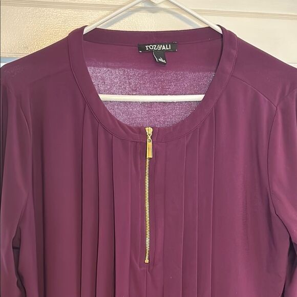 Roz & Ali Dark Purple Pleated Gold Tone Zipper Front Blouse Size Large - Picture 2 of 4